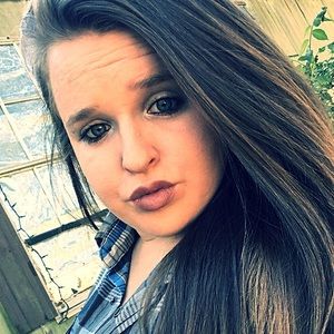 Meet your Posher, Stormy